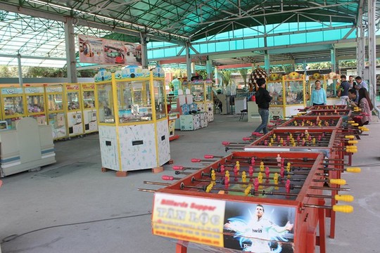 Bình[-]Dương:[-]Khu[-]du[-]lịch[-]Đại[-]Nam[-]vắng[-]hoe[-]ngày[-]thu[-]phí[-]trở[-]lại